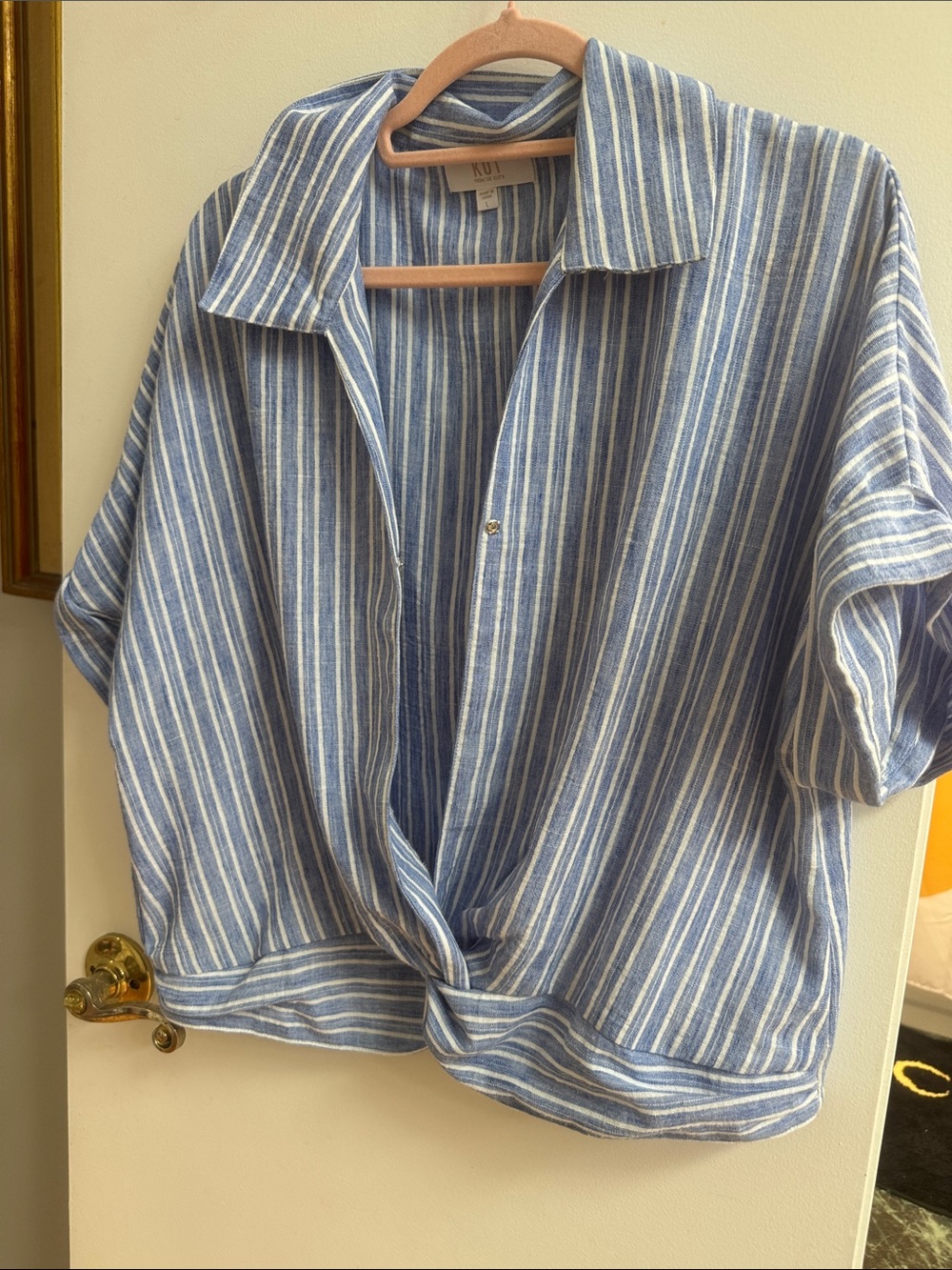 Kut from the Kloth Blue and White Striped Short-Sleeve Button-Front Shirt